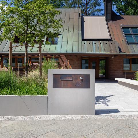 Haus mit baum